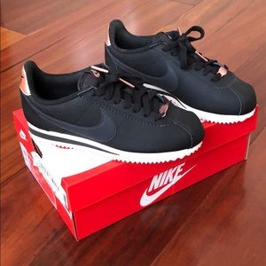 NIKE CORTEZ